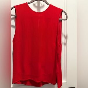 Le lis sleeveless shirt, red